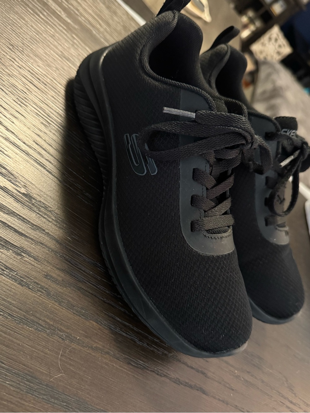 Skechers Men's Black Athletic Lace-Up Sneakers